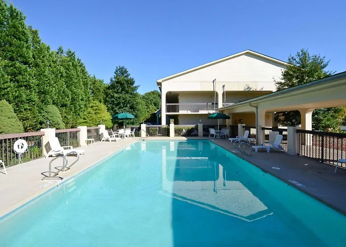 Townhouse Salem - Winston-Salem