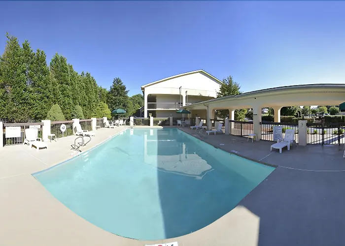 Townhouse Salem - Inn 2*