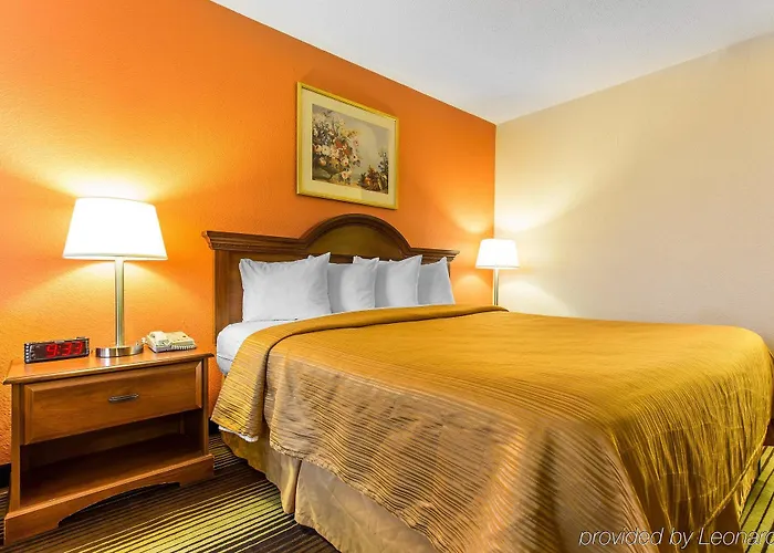 Inn Townhouse Salem - 2*