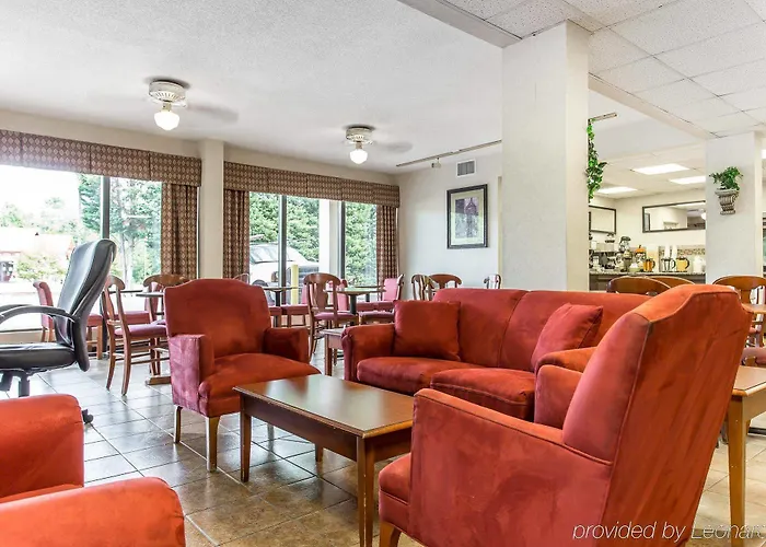 Inn Townhouse Salem - Winston-Salem